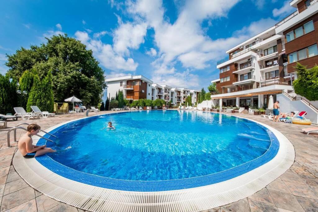 Messambria Fort Beach - Premium Apartments Elenite Exterior photo